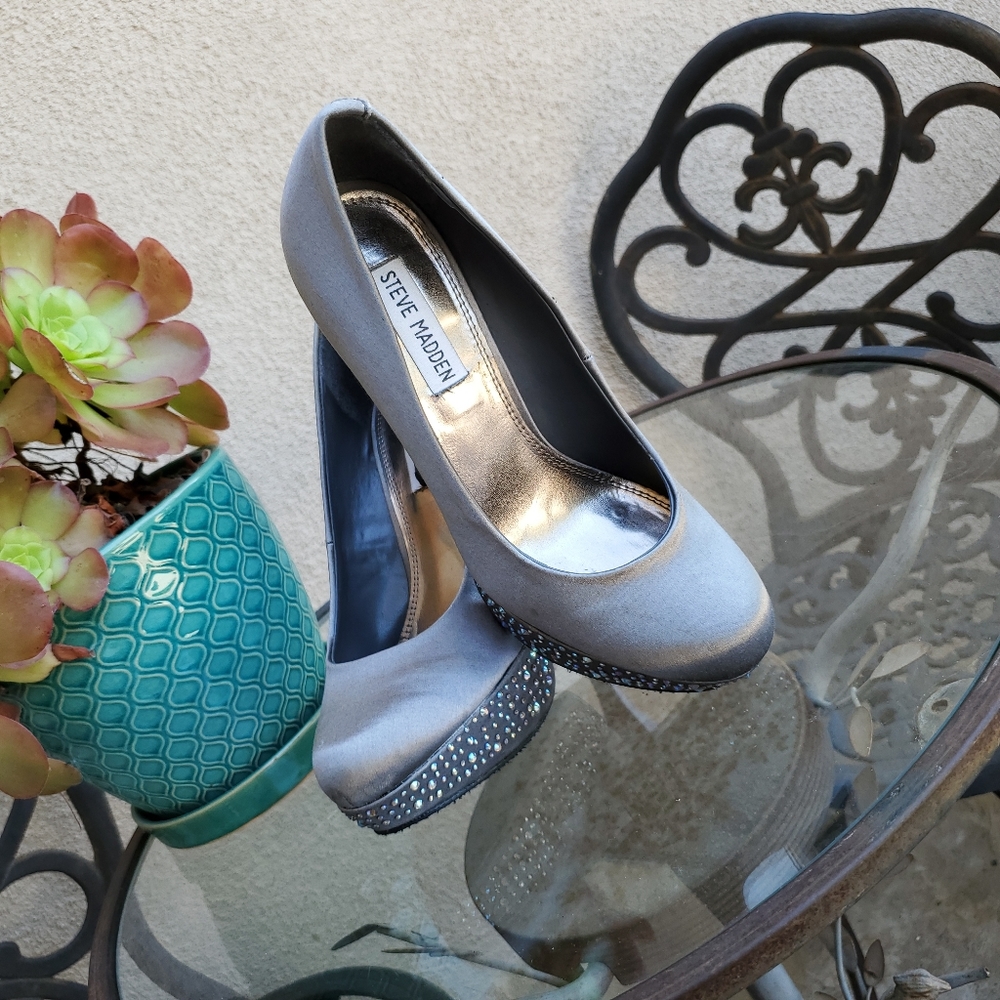3/$70 Steve Madden Silvery Grey High Heels